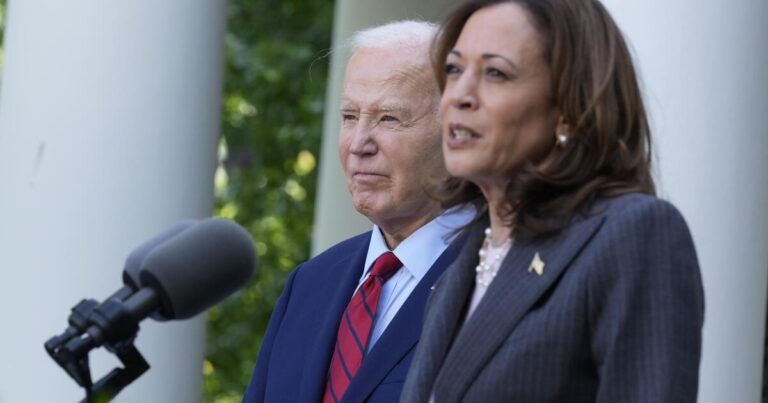 1721604814 urlhttps3A2F2Fcalifornia times brightspot.s3.amazonaws.com2F932Fe32Ff5a61e444bb49b180623d56ee5292Felection 2024 biden what happens next 60506