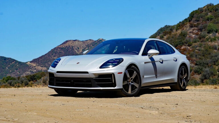 2024 Porsche Panamera 4 f34