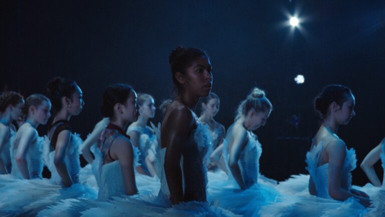 Tene Ward and other members of the Corps de Ballet